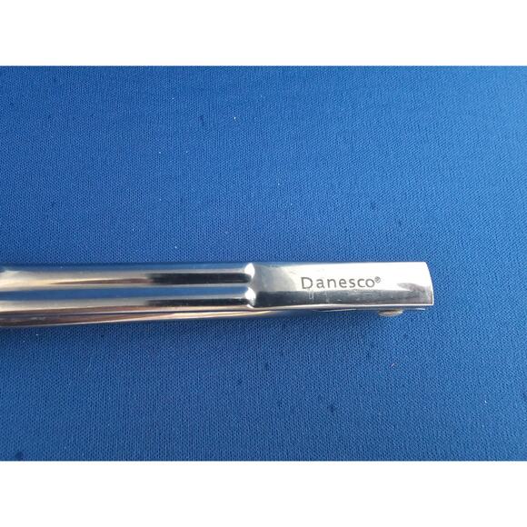 Danesco Blue Silicone/Rubber Tongs - 7" Long - used - Picture 2 of 10